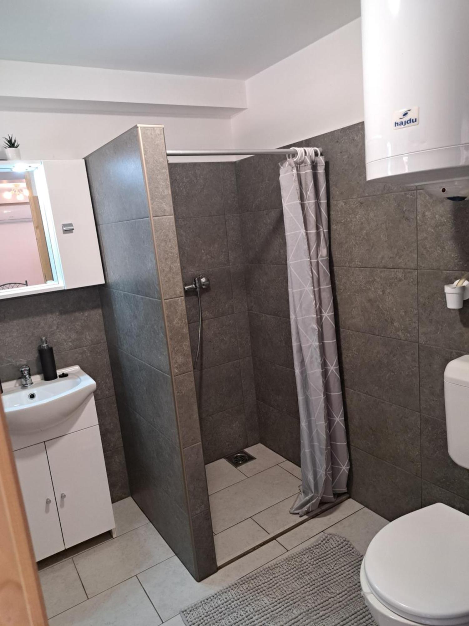 Vivien Apartman Fonyód Esterno foto