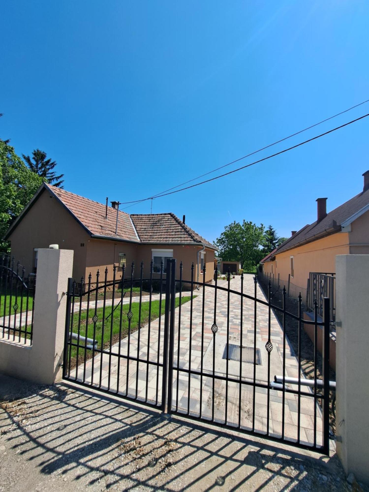 Vivien Apartman Fonyód Esterno foto